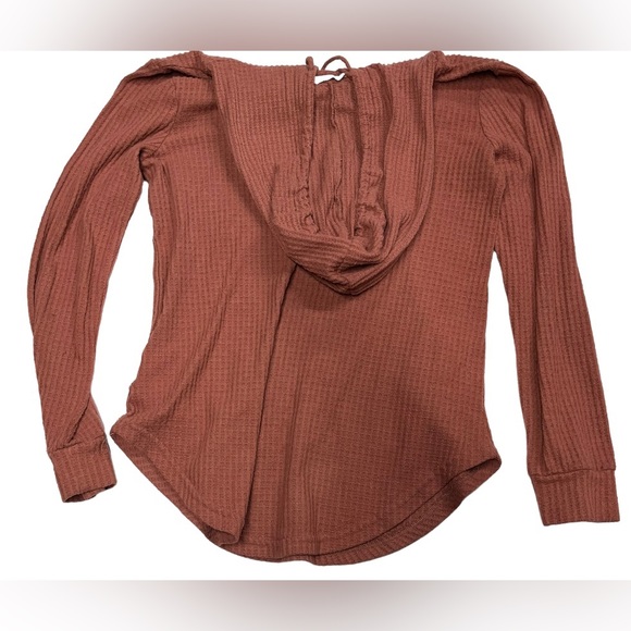 Weekend edition darker pink / reddish color long sleeve womens shirt with hood. - Picture 4 of 8